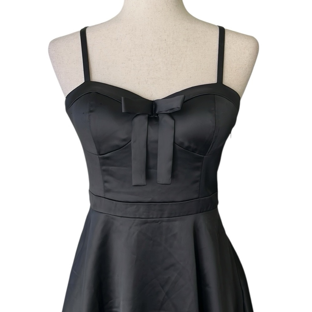 Forever 21 Exclusive Satin Fit and Flare Corset Dress - Picture 6 of 12